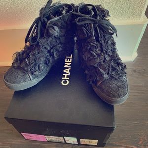 Chanel High Top Lace sneaker with flower appliqué